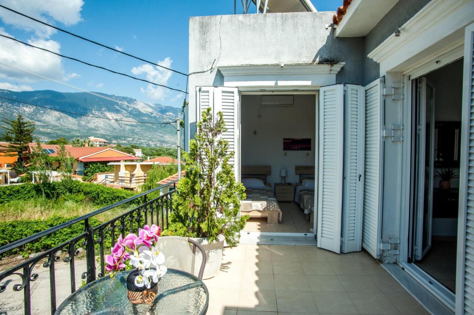Gravanis Ir Home Pesádha Exterior foto